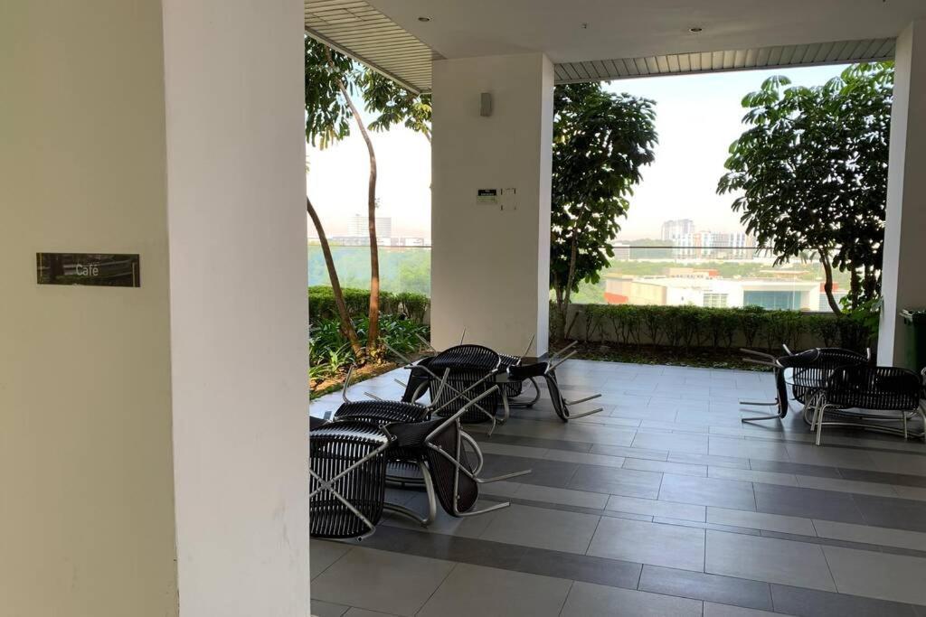Cosy Studio Netflix Selfcheckin Cyberjaya 2 Экстерьер фото