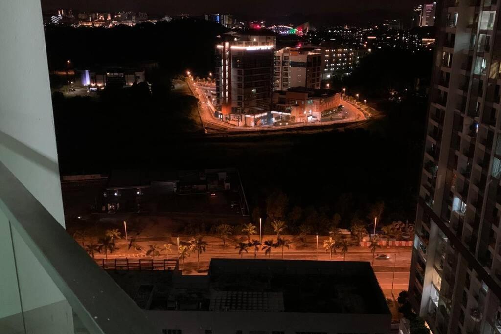 Cosy Studio Netflix Selfcheckin Cyberjaya 2 Экстерьер фото